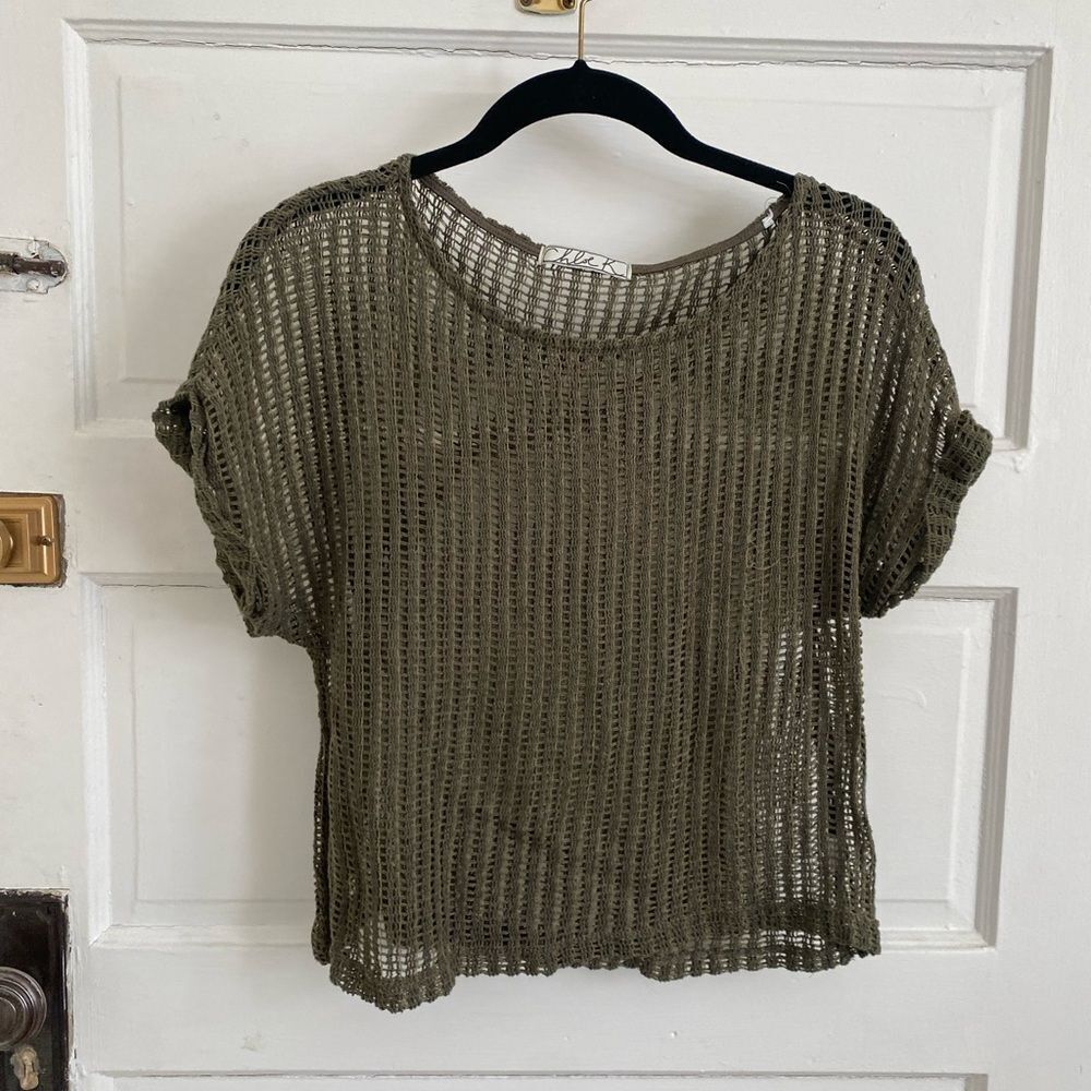 Chloe K Olive Mesh Crop Top Size Small